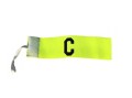 żółta neonowa opaska kapitańska na ramię